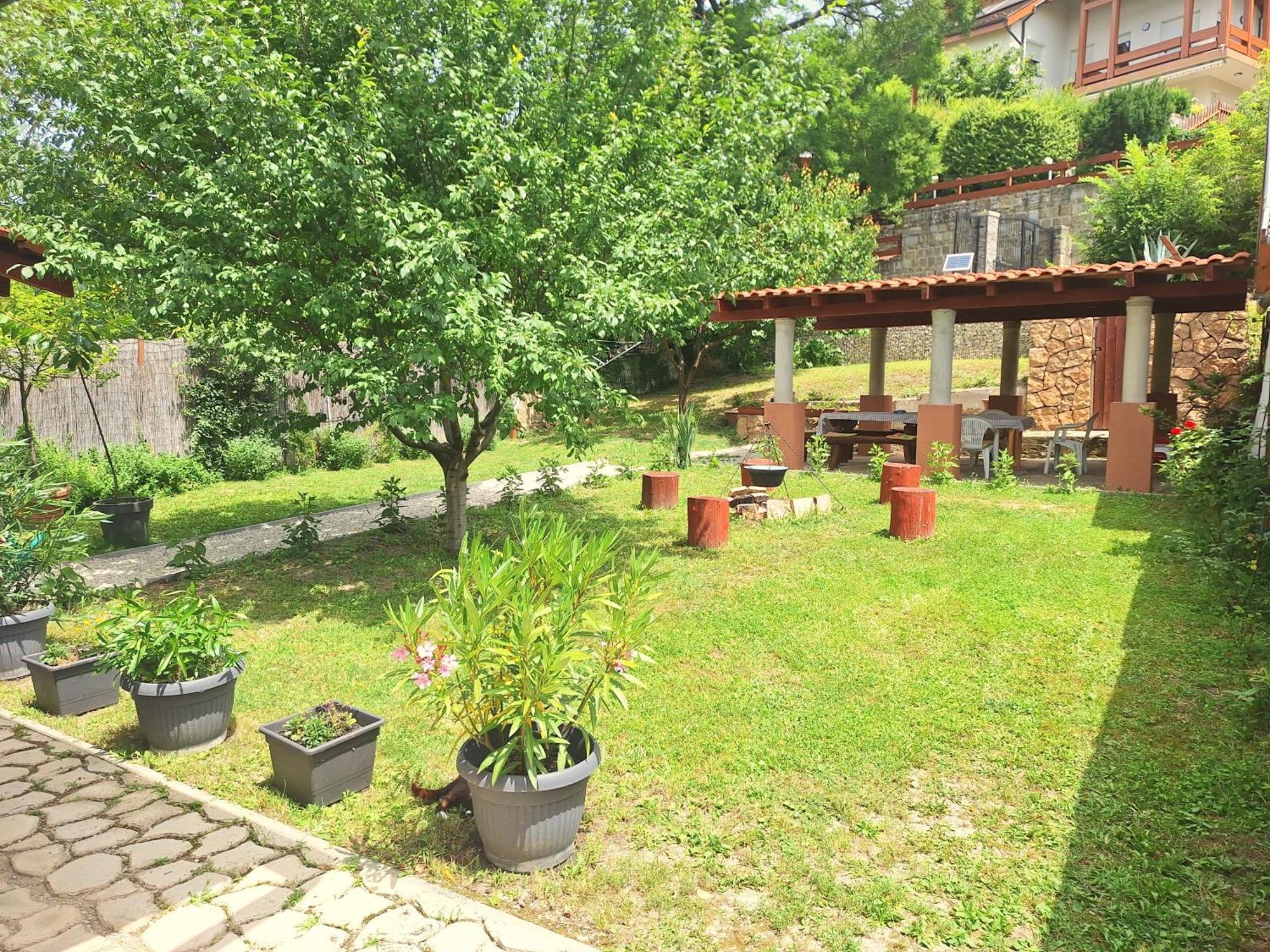 Apartamento Balcsi1 Balatonfůzfő Exterior foto